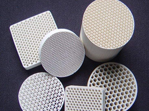 Каковы характеристики керамических фильтрующих материалов